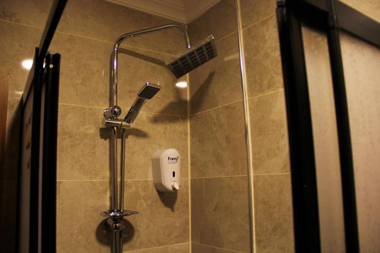 Gross Hotel Истанбул Екстериор снимка